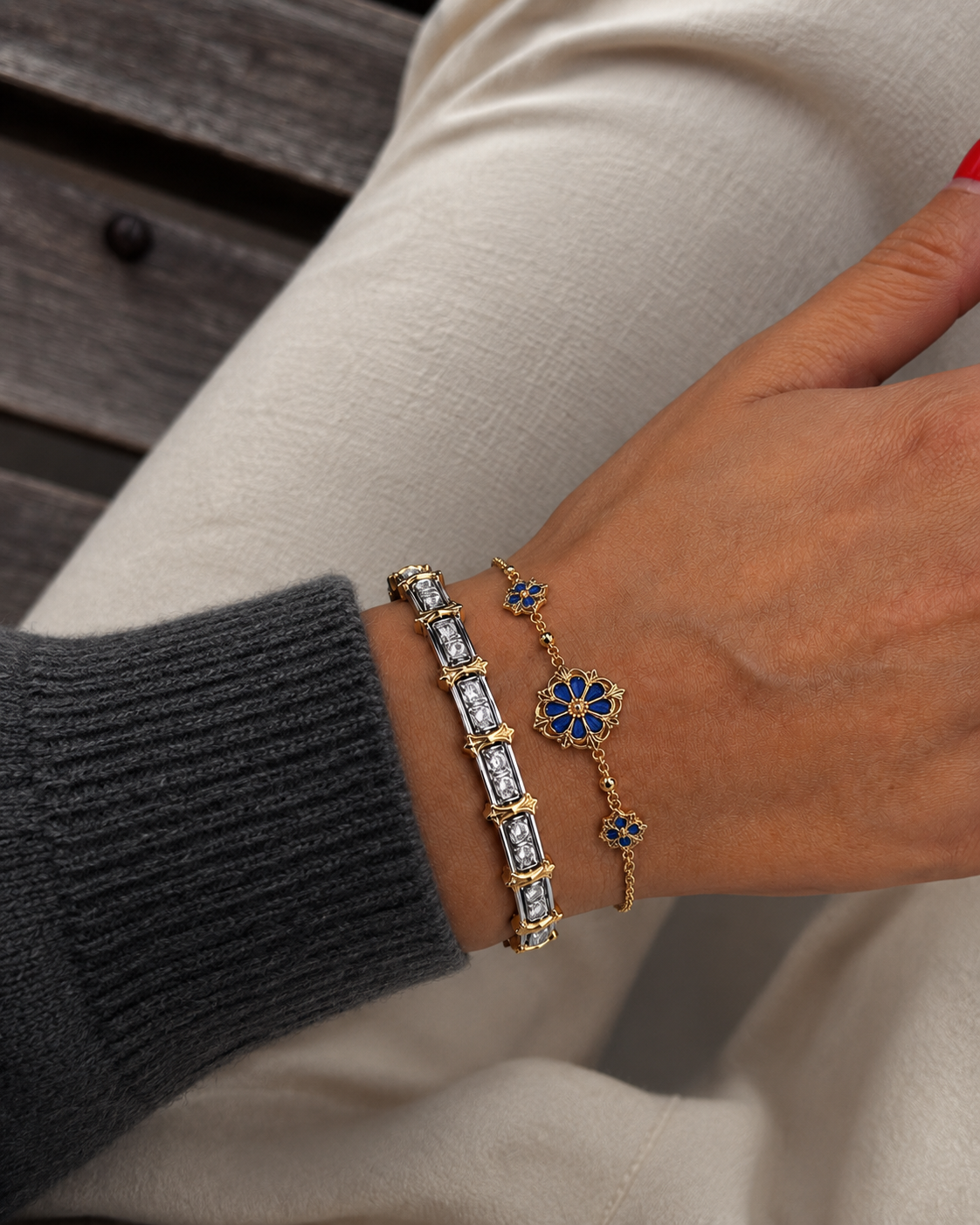 AMBECA jewellery community style left 8