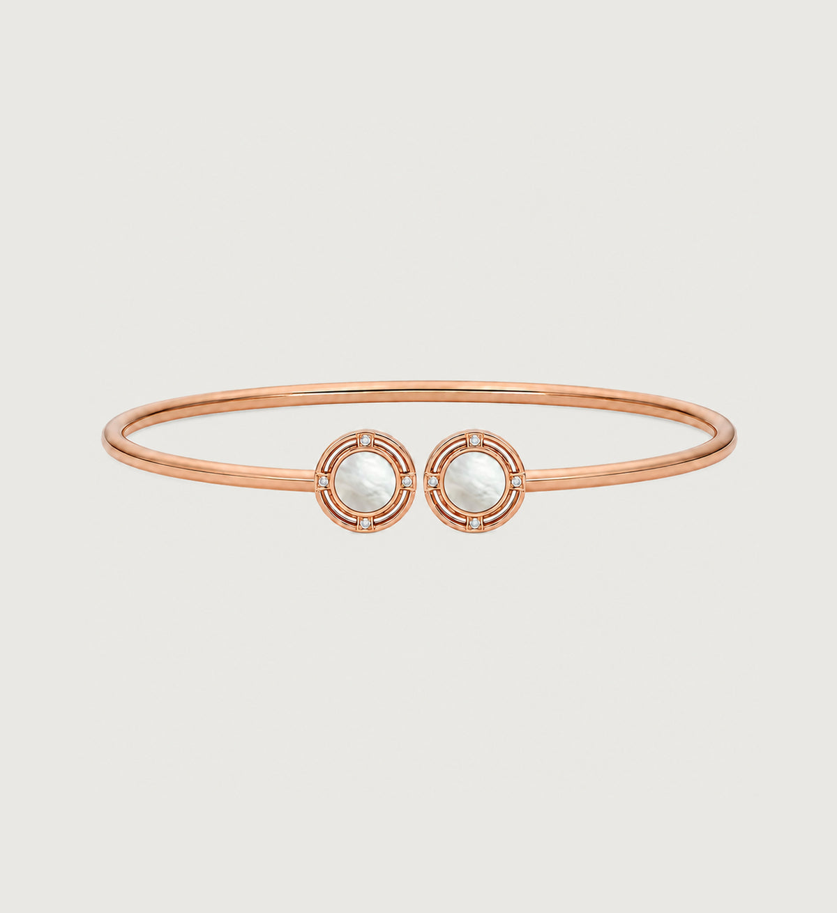 Relic Pearl Bangle (Pearl Effect)