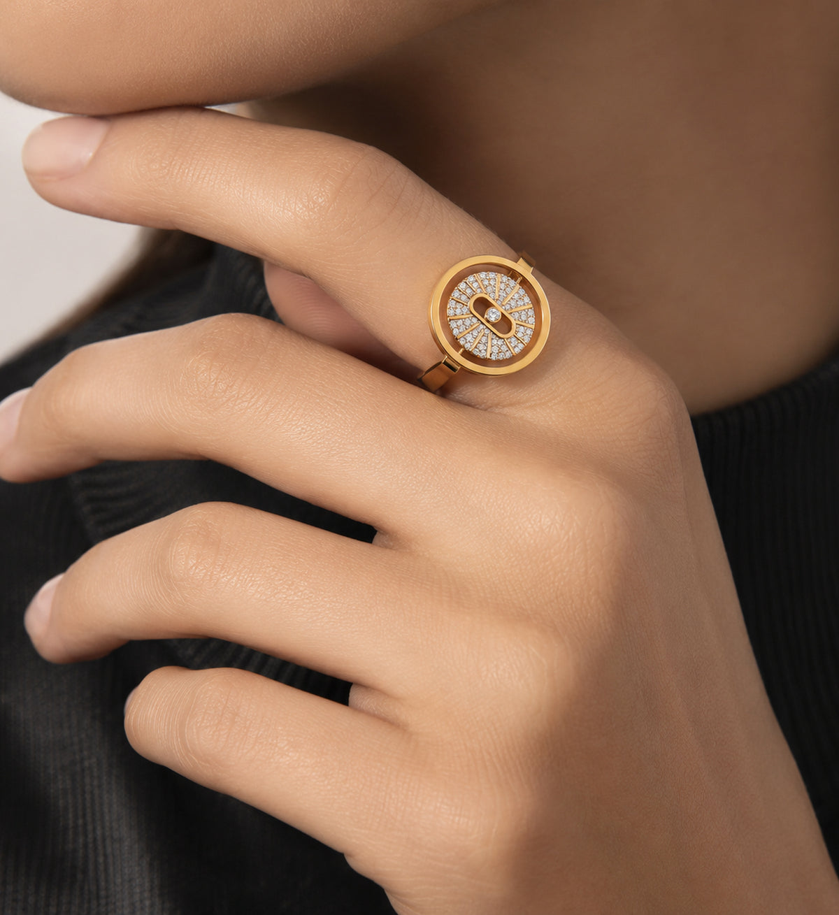 Relic Radiant Orbit Ring (Gold), model styling view