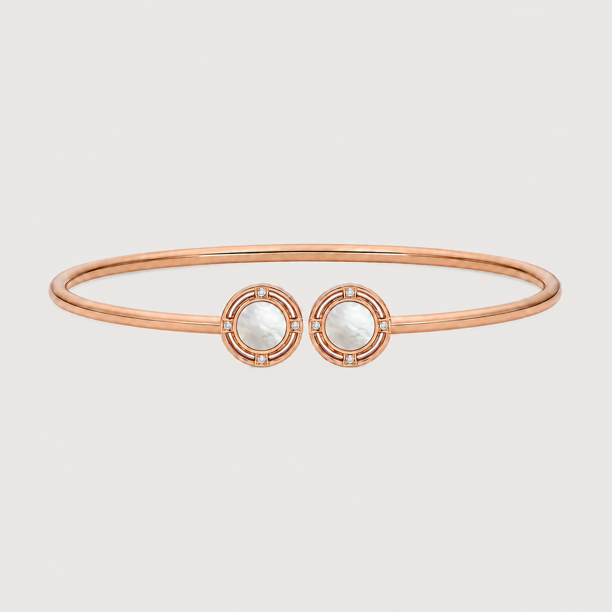 Relic Pearl Bangle (Mother-of-Pearl)