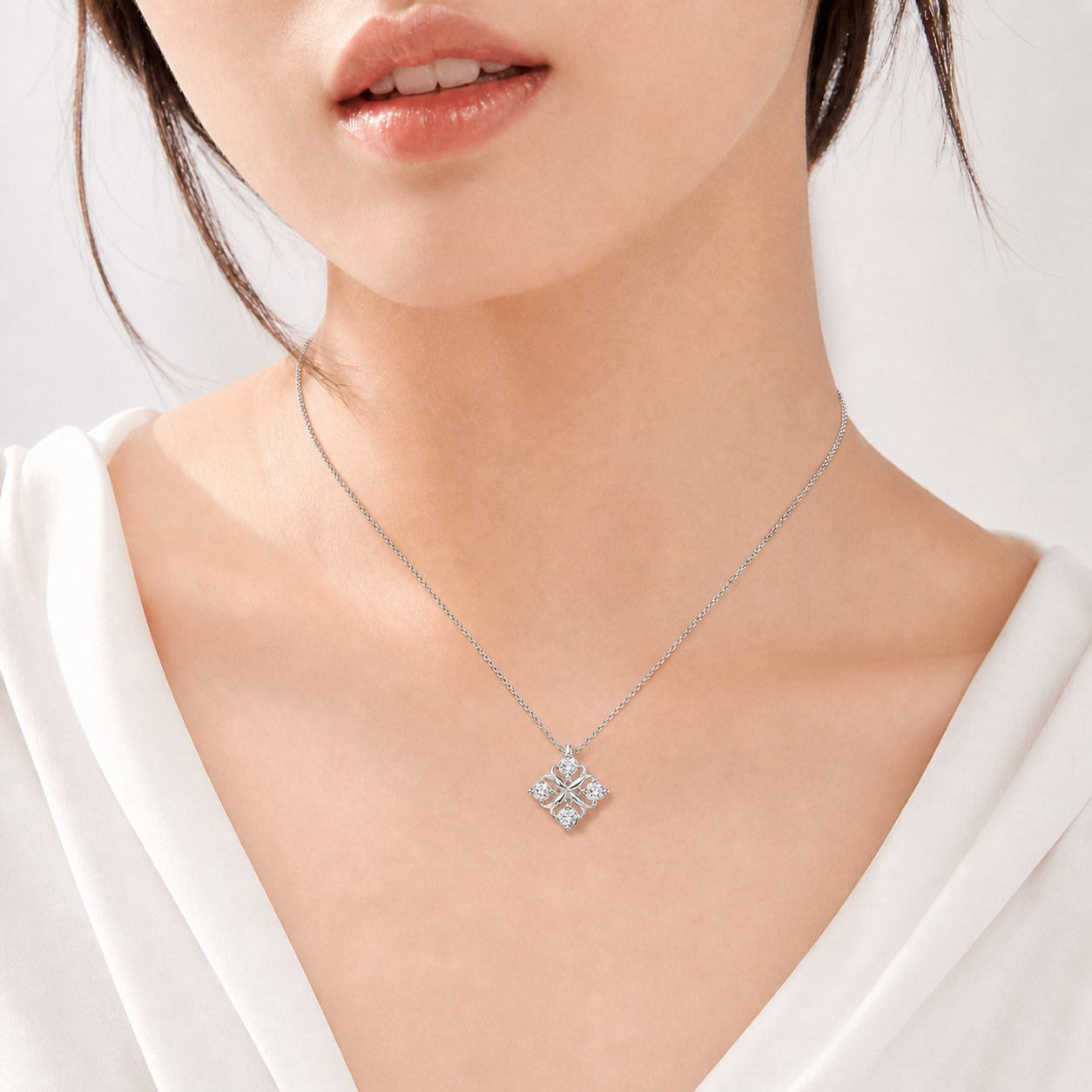 Relic Bloom Necklace (Silver)