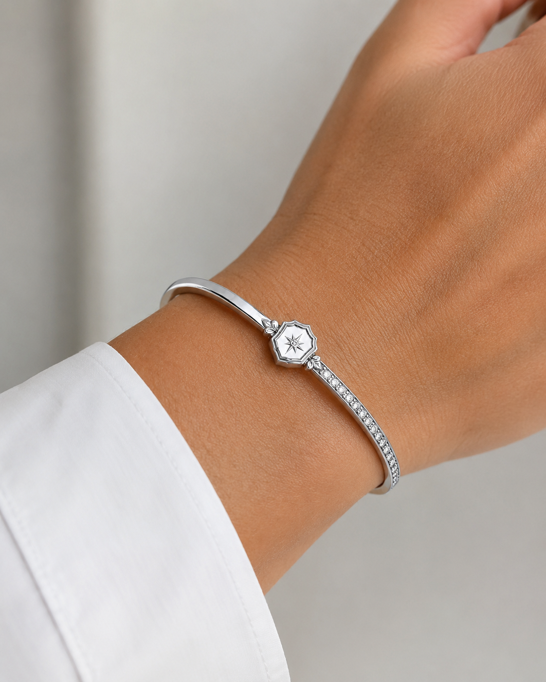 AMBECA jewellery community style left 9