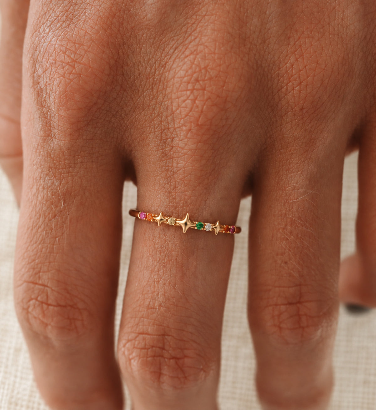Astra Confetti Star Band (Gold), model styling view