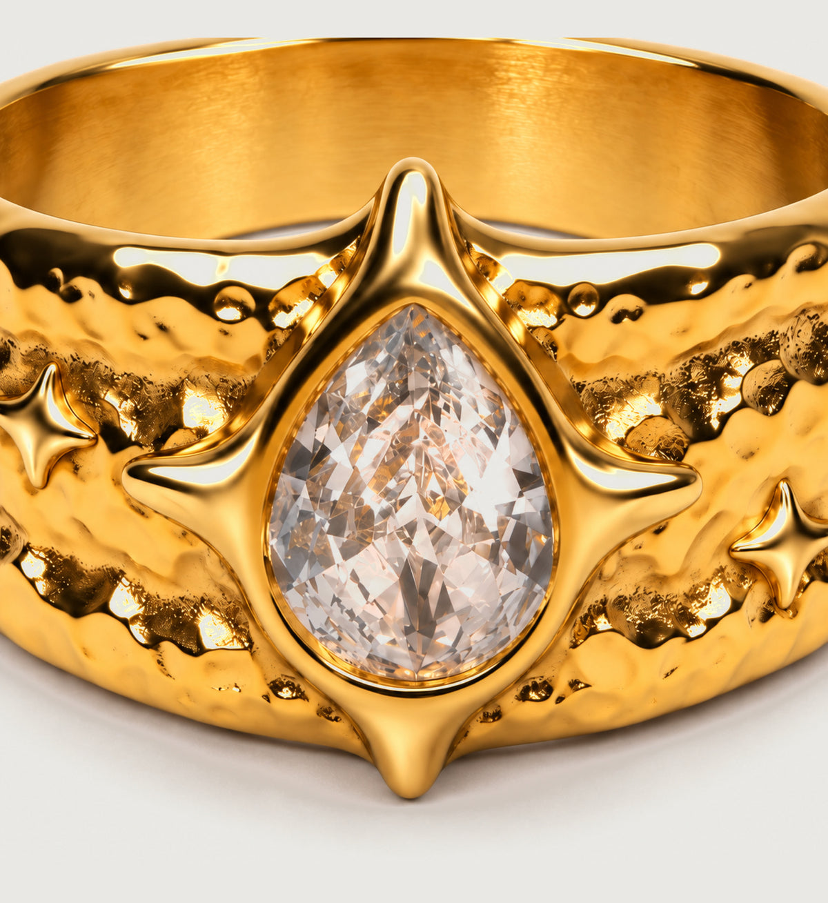 Astra Hammered Pear Ring (Gold), detail product view