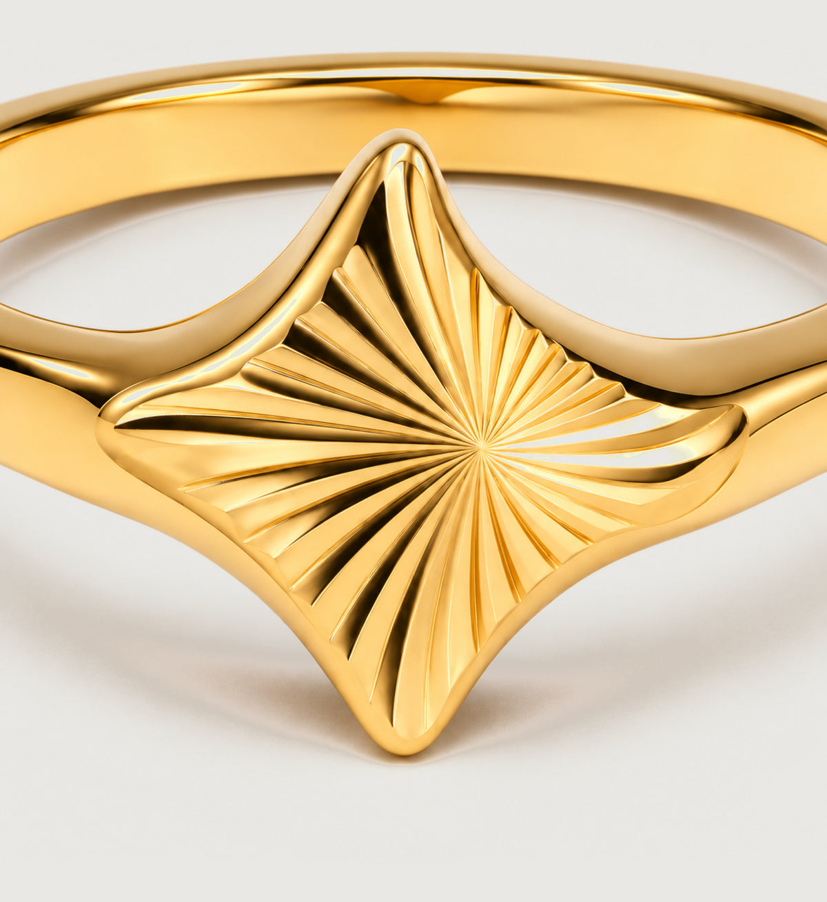 Astra Sunburst Signet Ring (Gold), detail product view