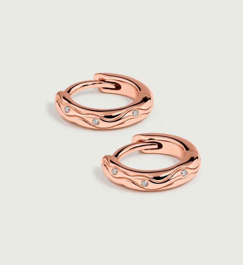 Marea Sculpted Wave Huggie Earrings (Rose Gold)