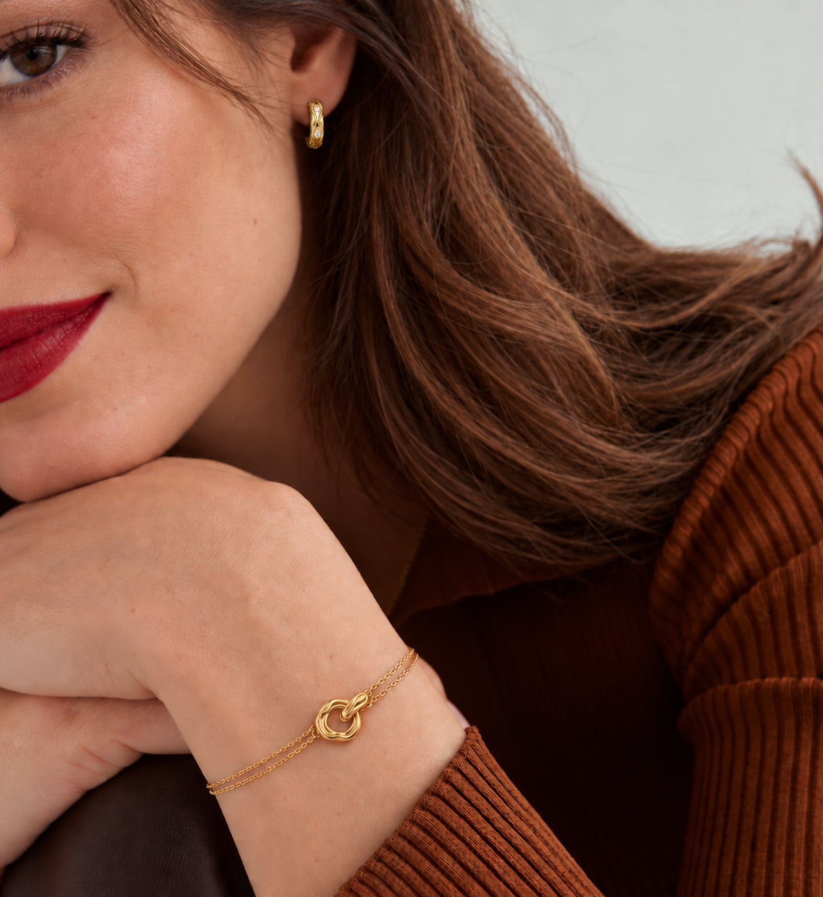Nexa Sculpted Loop Bracelet (Gold), model styling view