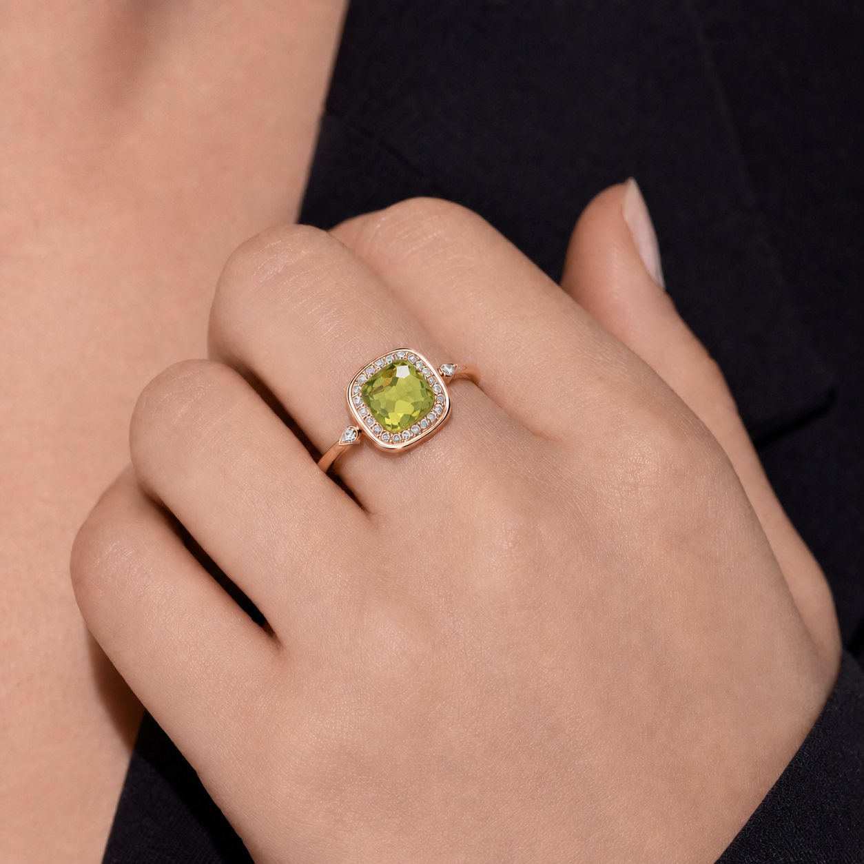 Relic Aura Ring (Olive Green), model styling view