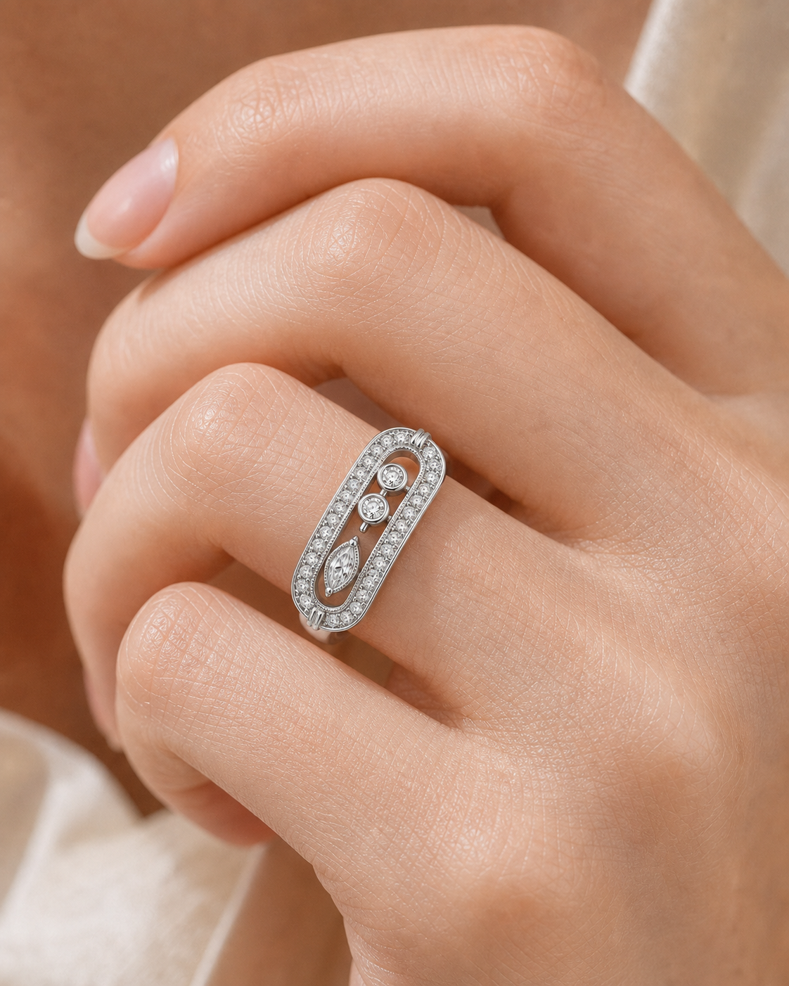 Relic Passage Ring (Silver), model styling view