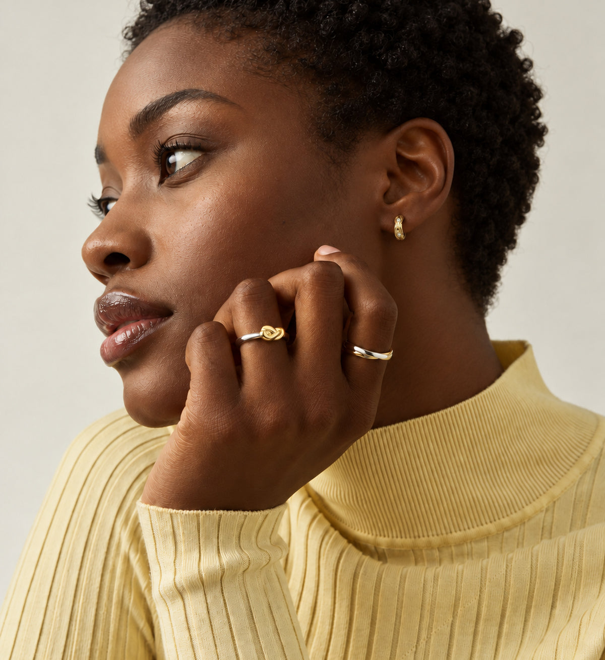 Talia Knot Ring (Gold), model styling view